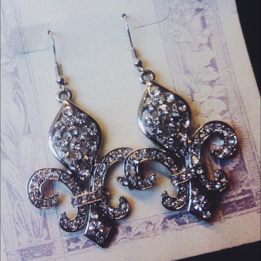Fluer di Lis Earrings
